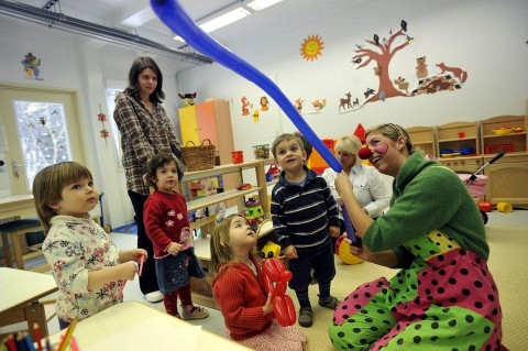 bölcsőde (bölcsőde)