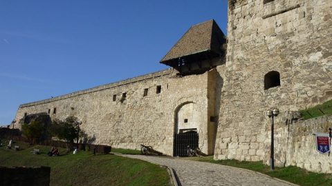 egri vár (egri vár)