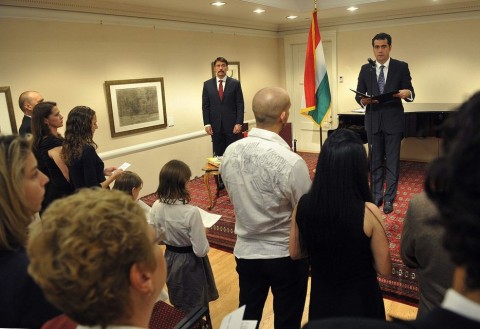 határon túli (határon túli)