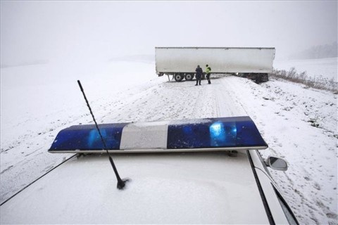 havazas-kersztbe-fordult-kamion(960x640)(1).jpg (kamionbaleset, )