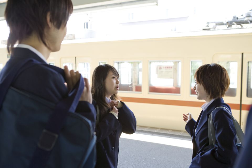 japán lányok (diáklány, japán, vasút, )