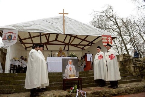 margitsziget-mise-erdo-peterrel(960x640).jpg (szabadtéri mise, szent margit, erdő péter, )