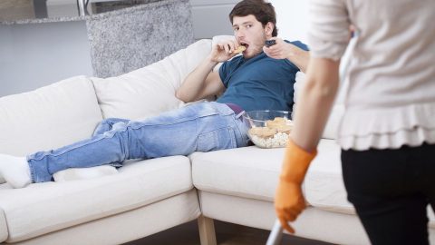 takarítónő (takarítónő, )