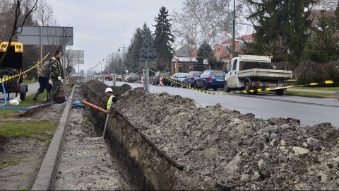 munkálatok (munkálatok, útfelbontás, )