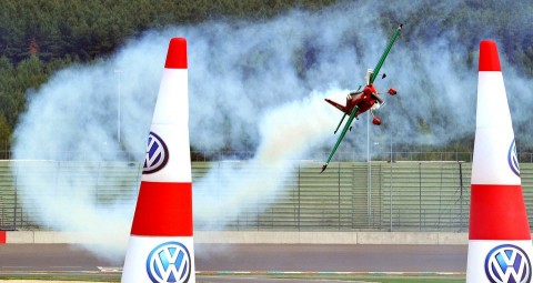 red bull air race (red bull air race, )