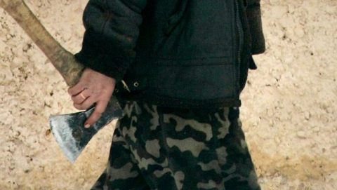 Balta (balta, baltás támadó, )