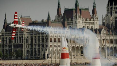 red bull air race (red bull air race)