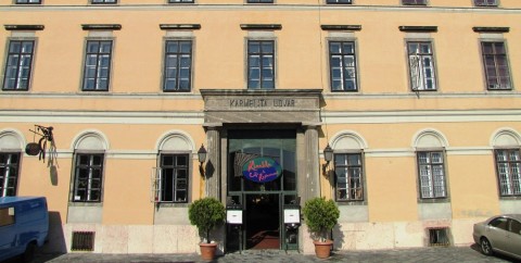 karmelita udvar (karmelita udvar, karmelita kolostor, budai vár, )