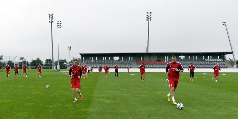 labdarúgó válogatott (labdarúgó válogatott, )