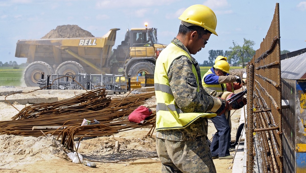 Kínai autópálya építés (autópálya építés, )