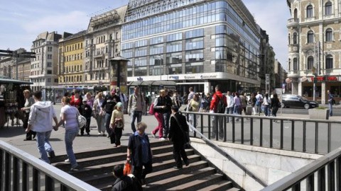 blaha-lujza-ter(210x140).jpg (blaha lujza tér, )