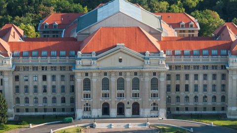 debreceni egyetem (debreceni egyetem, )