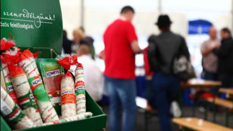 kométa (hirdetés, )