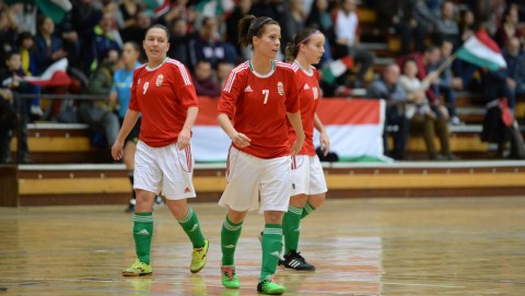 Női futsalválogatott (női futsalválogatott, )