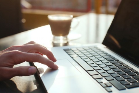 facebook (facebook, )