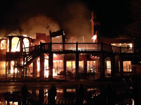 McClain ház (rolando mcclain, leégett ház, )