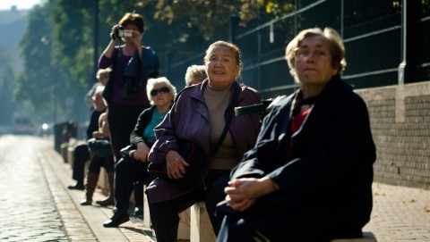 Nyugdijasok(210x140).jpg (nyugdíjasok)