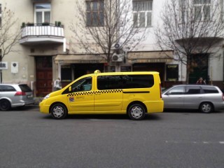 taxi plus (taxi plus,)