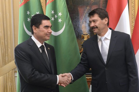 Áder János a türkmén államfővel (áder jános, gurbanguli berdimuhamedov)