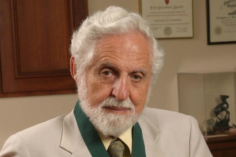Carl-Djerassi(960x640).jpg (fogamzásgátló, tudós, meghalt, )