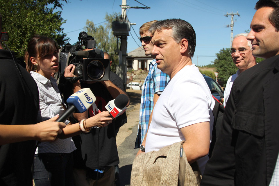 Orbán Viktor, Hír tv, m1 (Orbán Viktor, Hír tv, m1)