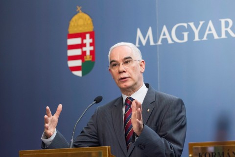 balog-zoltan(210x140).jpg (balog zoltán, )