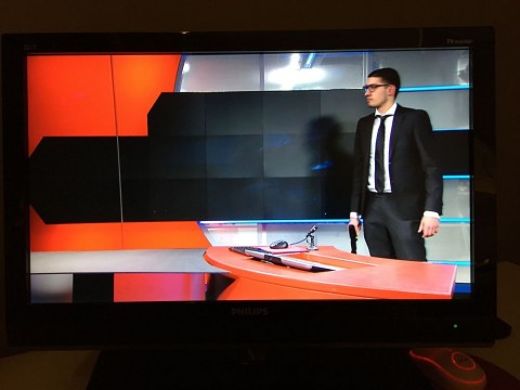 fegyveres a holland köztévében (fegyveres, holland köztévé)