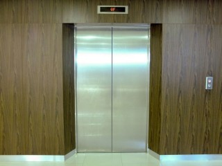 lift(430x286).jpg (lift)
