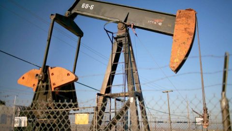 olajkut(210x140).jpg (olaj, kőolaj, olajkút,)