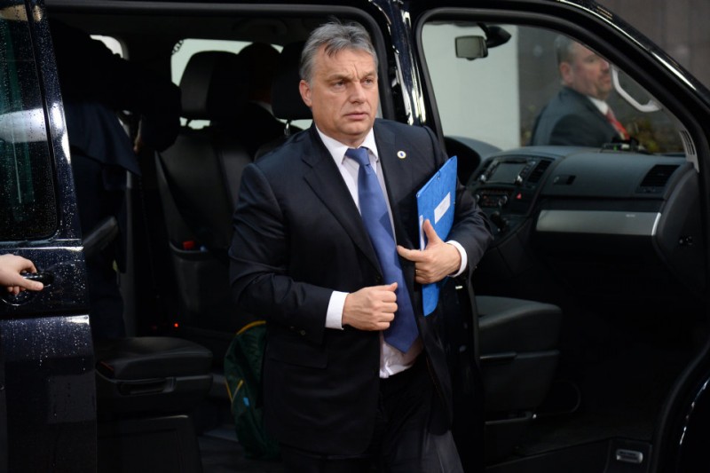 orbán viktor kisbusza (orbán viktor)