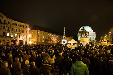 pécsi tüntetés (pécs, tüntetés)