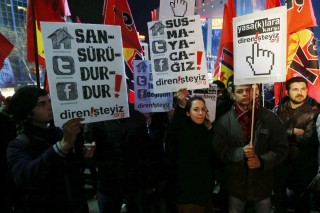 török tüntetés (török tüntetés)