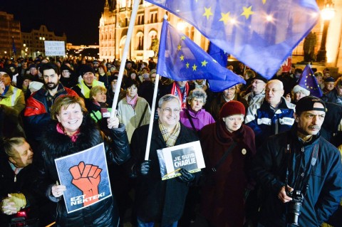tüntetés a kossuth téren (tüntetés, kossuth tér, )