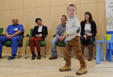 Kihűlt kisfiú (kihűlés, )