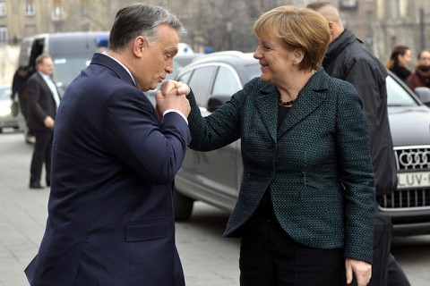 Merkel kézcsók (Merkel kézcsók)