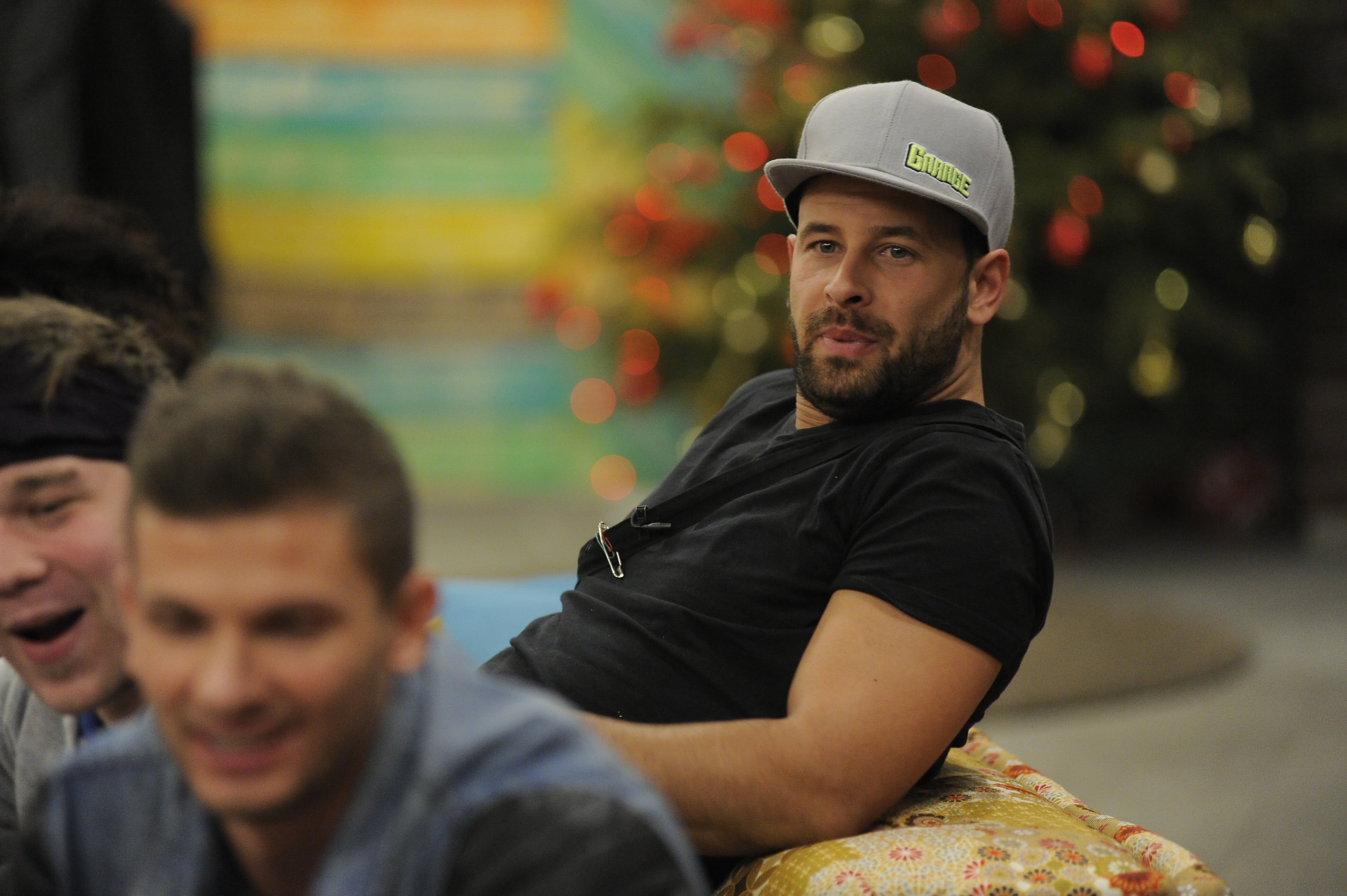 VV Dennis (vv dennis, )