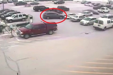 amokfuto-nyugdijas(960x640).jpg (pakoló, autó, koccanás, )