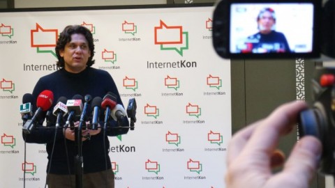 deutsch-tamas-internetkon(210x140).jpg (technet, hir24, netadó, internetadó, nemzeti konzultáció, internetkon, ivsz, infotér, deutsch tamás, internet, online, kormány, )