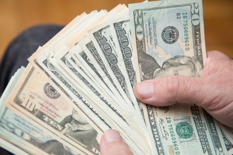 dollar(210x140).jpg (dollár)