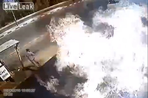 ego-benzinkut(960x640).jpg (benzinkút, tűz, )