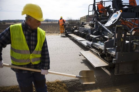 epitoipar-utepites(210x140).jpg (útépítés, út, építőipar, aszfalt,)