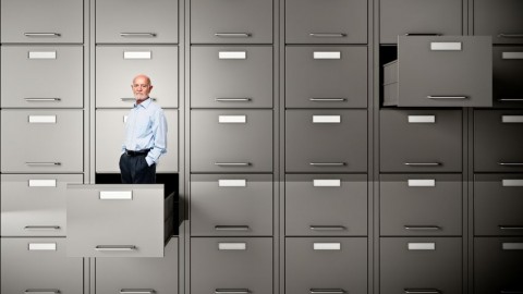 kozszolga(210x140).jpg (közszolga)