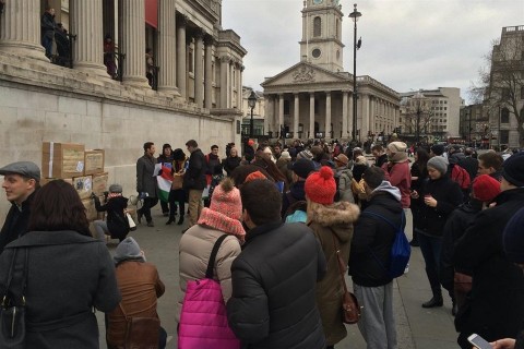 kreativ-ellenallas-London(e3514993-2a1b-4fdc-b5f1-ecd7f7e852f1)(960x640).jpg (kreatív ellenállás, london, demonstráció, )