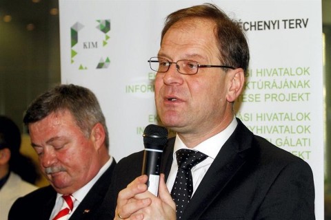 navracsics(960x640).jpg (navracsics, )