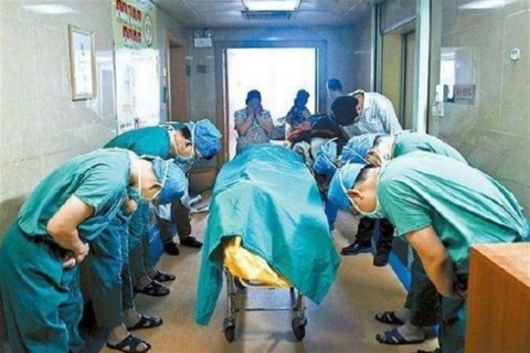 orvosok(960x640).jpg (orvosok, )