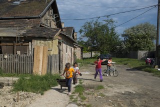 szükséglakás (szükséglakás)