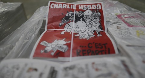 új charlie hebdo (charlie hebdo, )