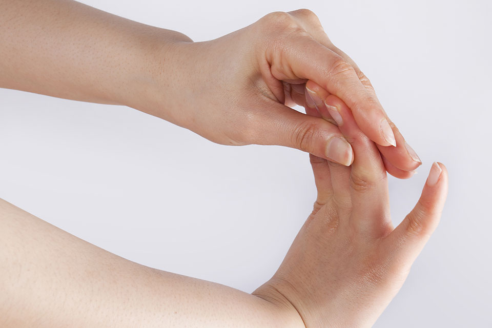 Mit kell venni az ujjak artritiszével