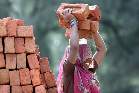 A nő is ember (A nő is ember)