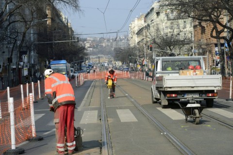 Felujitjak-a-villamospalyat(210x140).jpg (villamospálya, körút, )